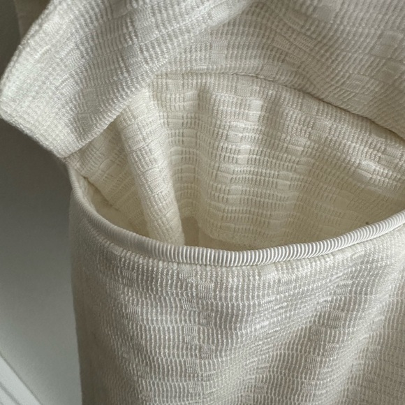 Selling rag & bone vest in XS in excellent condition - Picture 2 of 4